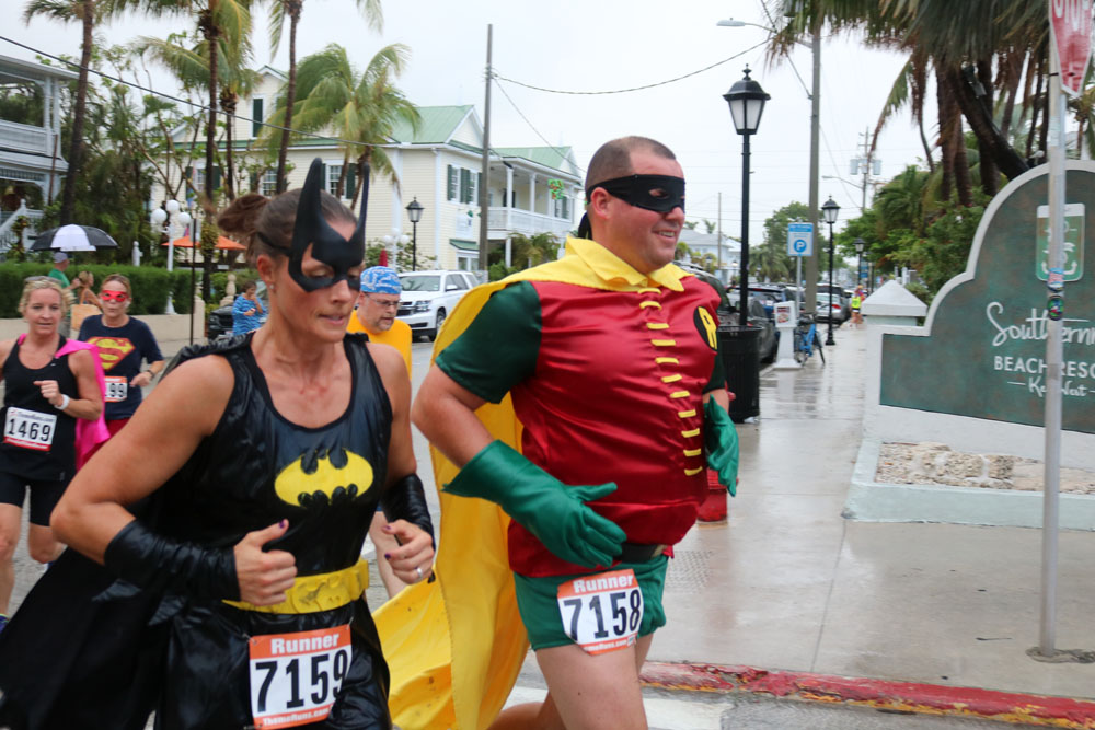 Heroes and Villains 5K 2017 photo - Duval Street, Key West